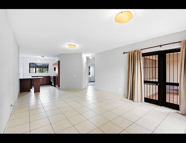 2 BEDROOM APARTMENT FOR SALE IN MAGALIESSIG